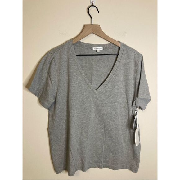 NWT Good American Gray Short sleeve t-shirt Size 2/M V Neck - Picture 1 of 6